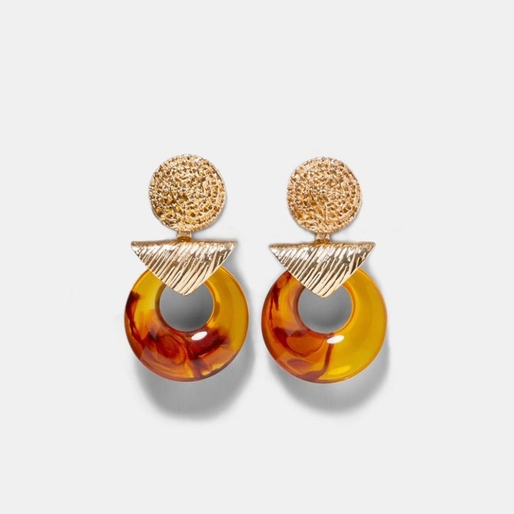 New Contrasting Earrings - Picture 3 of 3